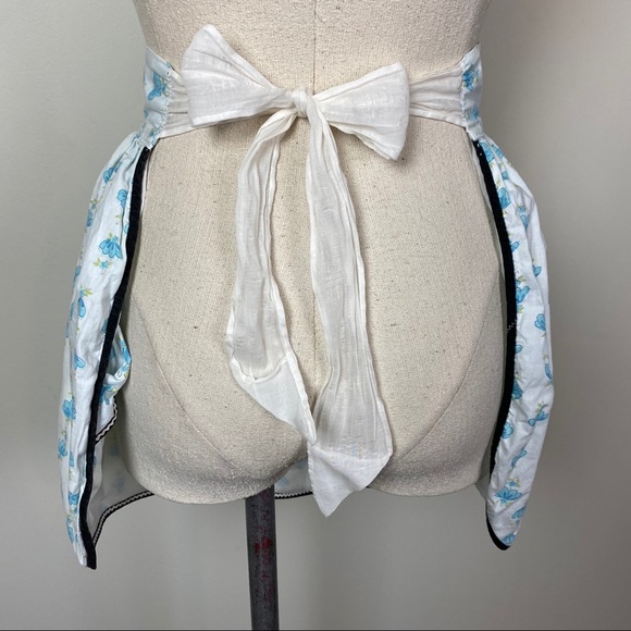 Vintage Reversible Half Apron - Picture 9 of 10